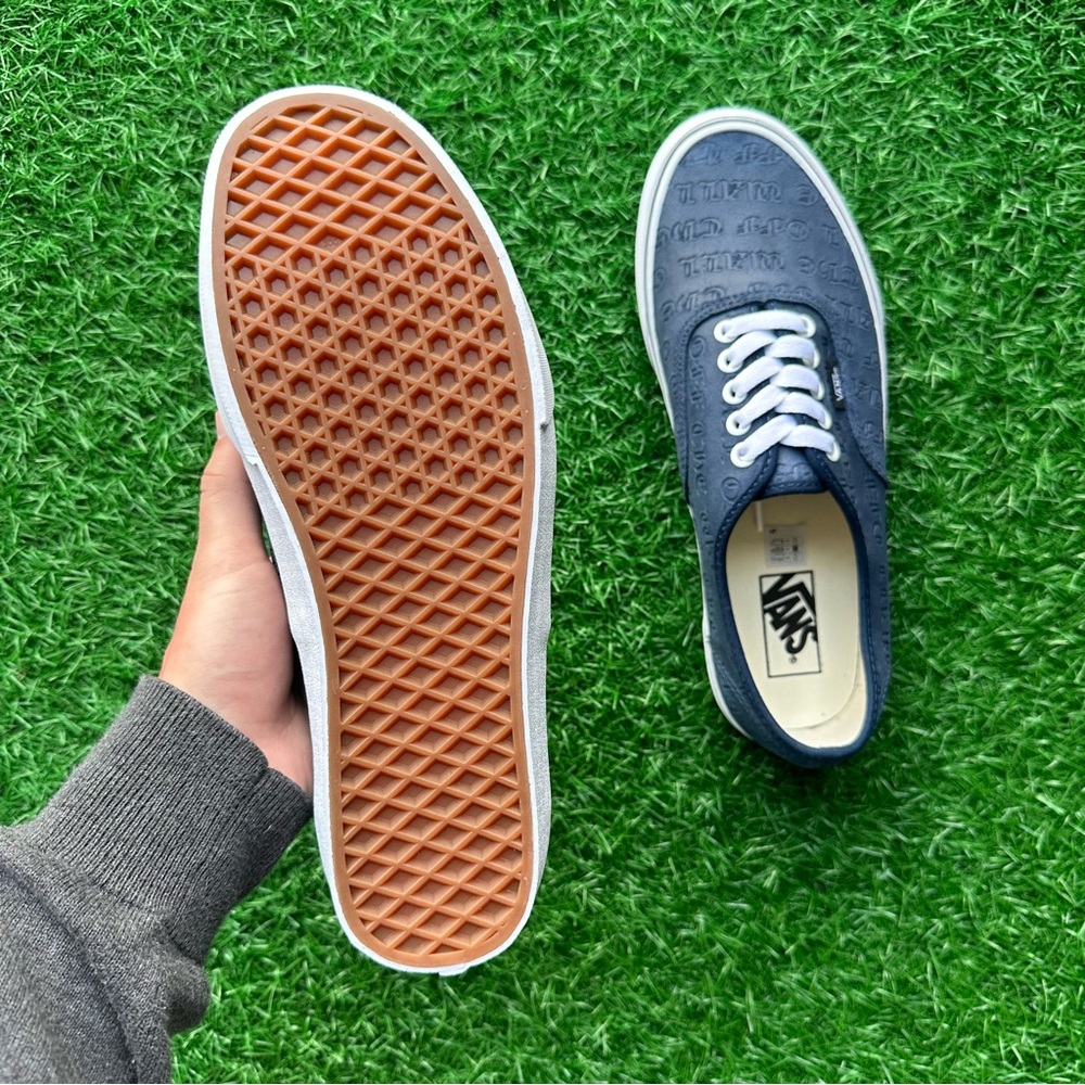Vans Authentic Deboss Off The Wall Dress Blues True White - Picture 8 of 8